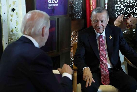 Erdoğan-Biden görüşmesi Yunan basınında geniş merak uyandırdı !